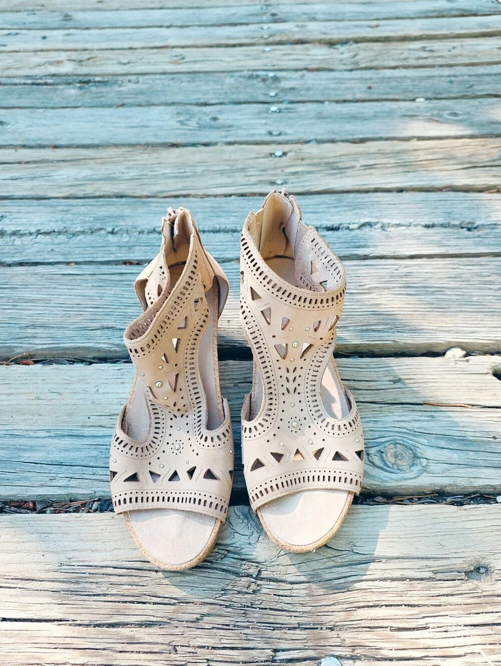 Earth Shoes Attalea Biscuit Laser Cut Espadrille Wedge Sandals Size 9M